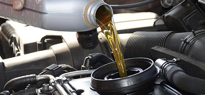 Como escolher o óleo certo para o motor do seu carro?